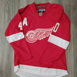 Red Wings jersey